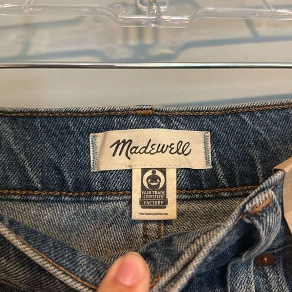 Madewell The Perfect Jean Short in Balsam Wash: TENCEL™ Denim Edition Size 26 - Picture 6 of 11